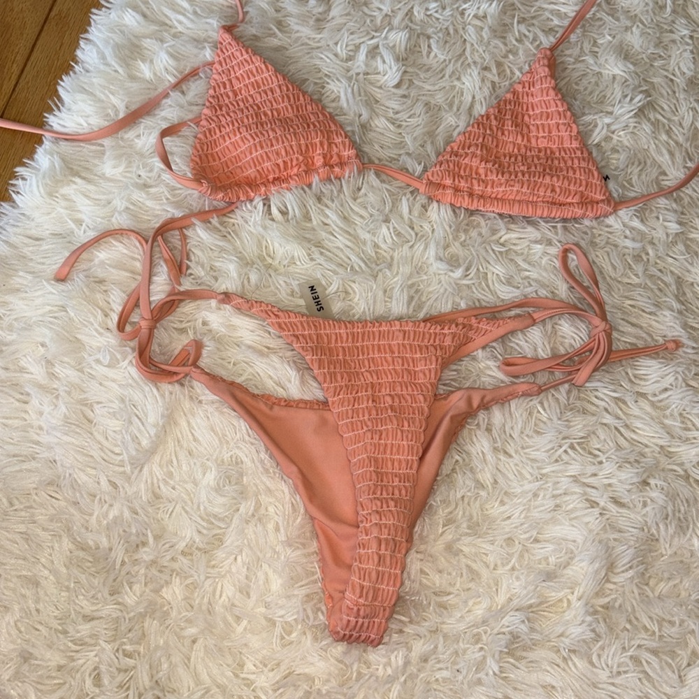 SHEIN Rouched Bikini